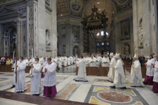 0-Concelebración eucarística con los participantes en la Asemblea plenaria del Consejo de Conferencias Episcopales de Europa