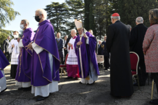 14-Celebração da Santa Missa para a comemoração dos fiéis defuntos