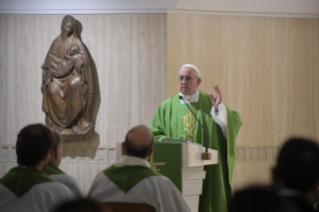 3-Meditazione quotidiana nella Cappella della Domus Sanctae Marthae: <i>Con mitezza e tenerezza</i>