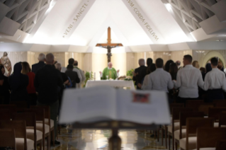 4-Meditazione quotidiana nella Cappella della Domus Sanctae Marthae: <i>Con mitezza e tenerezza</i>