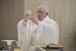 1-Fr&#xfc;hmesse in der Kapelle der Casa Santa Marta: Der Friede, der das Herz zum Lächeln bringt