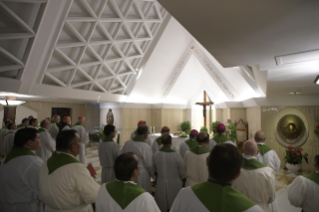 0-Misa matutina en la capilla de la Domus Sanctae Marthae: <i>El ministerio es un don, no una función</i>