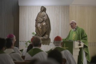 3-Misa matutina en la capilla de la Domus Sanctae Marthae: <i>El ministerio es un don, no una función</i>