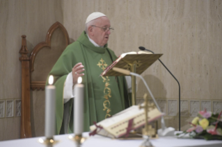 8-Meditazione quotidiana nella Cappella della Domus Sanctae Marthae: <i>Quello di Cristo non è amore da telenovela</i>