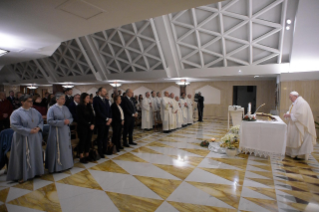 0-Meditazione quotidiana nella Cappella della Domus Sanctae Marthae: <i>Chi dice di amare Dio e non ama il fratello è un bugiardo</i>