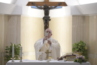 1-Misa matutina en la capilla de la Domus Sanctae Marthae: <i>El estilo del cristiano</i>
