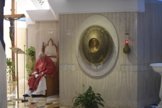 3-Meditazione quotidiana nella Cappella della Domus Sanctae Marthae: <i>Scelti dal basso</i>