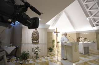 1-Meditações matutinas na Capela da Casa Santa Marta: <i>Os sacramentos não se pagam</i>