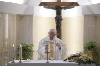4-Frühmesse in der Kapelle der Casa Santa Marta: Honigbonbons