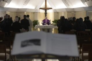 8-Meditazione quotidiana nella Cappella della Domus Sanctae Marthae: <i>Custodire la memoria</i>