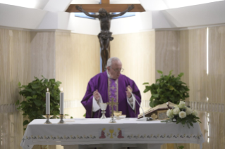12-Meditazione quotidiana nella Cappella della Domus Sanctae Marthae: <i>Custodire la memoria</i>