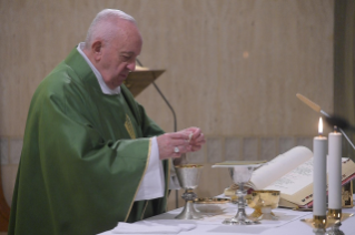 4-Frühmesse in der Kapelle der Casa Santa Marta: Gott bittet um ein offenes und mitleidvolles Herz