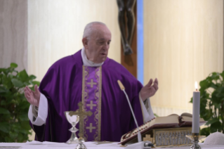 2-Messe quotidienne dans la chapelle de la résidence Sainte-Marthe: « Avec le “ cœur nu ” »