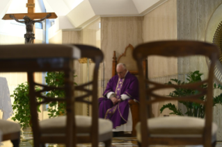 9-Santa Missa celebrada na capela da Casa Santa Marta: "O que acontece quando Jesus passa"