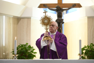 11-Misa celebrada por el papa Francisco de forma privada en la capilla de la Casa Santa Marta: <i>La enfermedad de la acedia y el agua que nos regenera</i>