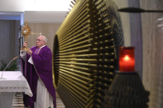 10-Santa Missa celebrada na capela da Casa Santa Marta: "As três dimensões da vida cristã: eleição, promessa, aliança"
