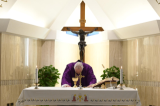 3-Messe quotidienne dans la chapelle de la résidence Sainte-Marthe: « Notre-Dame des Douleurs, disciple et mère »