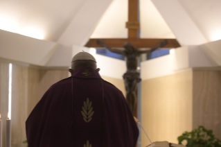 0-Holy Mass presided over by Pope Francis at the <i>Casa Santa Marta</i> in the Vatican: "Seek Jesus in the poor"