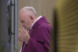 8-Holy Mass presided over by Pope Francis at the <i>Casa Santa Marta</i> in the Vatican: "Seek Jesus in the poor"