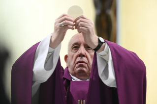 7-Holy Mass presided over by Pope Francis at the <i>Casa Santa Marta</i> in the Vatican: "Persevering in service"