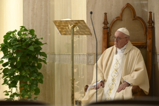 0-Misa celebrada por el papa Francisco de forma privada en la capilla de la Casa Santa Marta: <i>Elegir el anuncio para no caer en nuestros sepulcros</i>