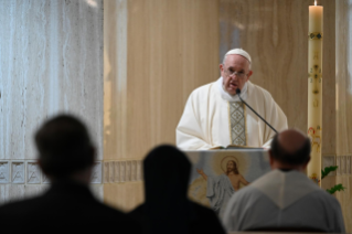 5-Misa celebrada por el papa Francisco de forma privada en la capilla de la Casa Santa Marta: <i>Nuestra fidelidad es la respuesta a la fidelidad de Dios</i>