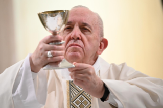 12-Holy Mass presided over by Pope Francis at the Casa Santa Marta in the Vatican: "Faithfulness is our response to God's fidelity"