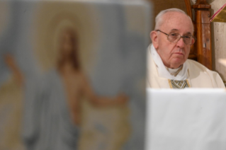 10-Misa celebrada por el papa Francisco de forma privada en la capilla de la Casa Santa Marta: <i>Nuestra fidelidad es la respuesta a la fidelidad de Dios</i>