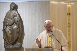 3-Celebrazione della Santa Messa nella Cappella della <i>Domus Sanctae Marthae</i>: "Il dono dello Spirito Santo: la franchezza, il coraggio, la parresìa"