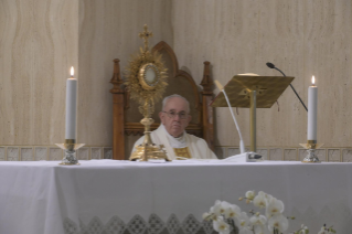 12-Celebrazione della Santa Messa nella Cappella della <i>Domus Sanctae Marthae</i>: "Il dono dello Spirito Santo: la franchezza, il coraggio, la parresìa"