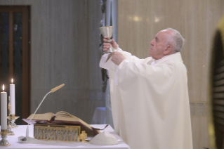 10-Celebrazione della Santa Messa nella Cappella della <i>Domus Sanctae Marthae</i>: "Il dono dello Spirito Santo: la franchezza, il coraggio, la parresìa"