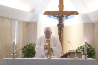 7-Misa celebrada por el papa Francisco de forma privada en la capilla de la Casa Santa Marta: <i>El don del Espíritu Santo: la franqueza, el valor, la parresia</i>