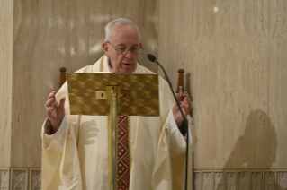 9-Messe quotidienne dans la chapelle de la résidence Sainte-Marthe: « L'Esprit Saint, maître de l'harmonie »