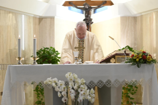 3-Holy Mass presided over by Pope Francis at the Casa Santa Marta in the Vatican: "Jesus prays for us before the Father, showing His wounds"