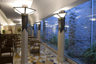 2-Misa celebrada por el papa Francisco de forma privada en la capilla de la Casa Santa Marta. <i>Cristo forma el corazón de los pastores a la cercanía con el pueblo de Dios</i>