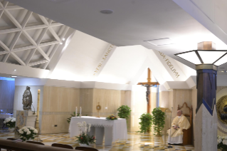 9-Holy Mass presided over by Pope Francis at the Casa Santa Marta in the Vatican: "Christ forms the hearts of pastors to be near the people of God"