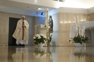 0-Misa celebrada por el papa Francisco de forma privada en la capilla de la Casa Santa Marta: <i>Volver siempre al primer encuentro</i>