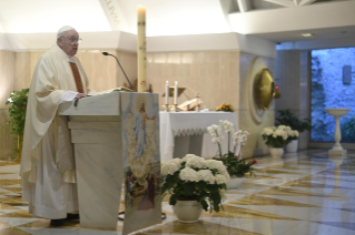 3-Celebrazione della Santa Messa nella Cappella della <i>Domus Sanctae Marthae</i>: "Tornare sempre al primo incontro"