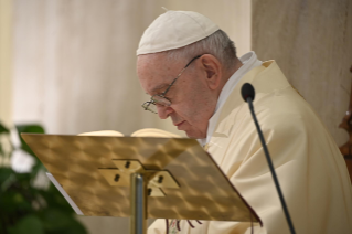 3-Celebrazione della Santa Messa nella Cappella della <i>Domus Sanctae Marthae</i>: "La concretezza e la semplicità dei piccoli"