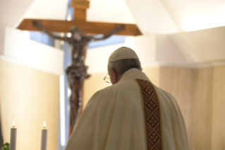 0-Messe quotidienne dans la chapelle de la résidence Sainte-Marthe: « Sans témoignage et sans prière on ne peut pas faire de prédication apostolique »