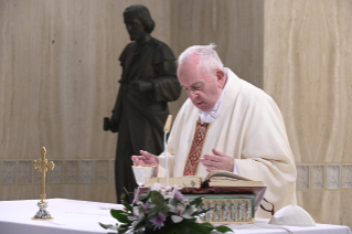 4-Santa Missa celebrada na capela da Casa Santa Marta: “Aprender a viver os momentos de crise”