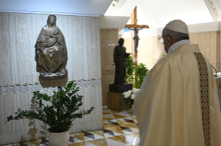 17-Messe quotidienne dans la chapelle de la résidence Sainte-Marthe : « La douceur et la tendresse du Bon Pasteur »