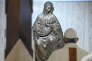 14-Misa celebrada por el papa Francisco de forma privada en la capilla de la Casa Santa Marta: <i>Actitudes que impiden conocer a Cristo</i>