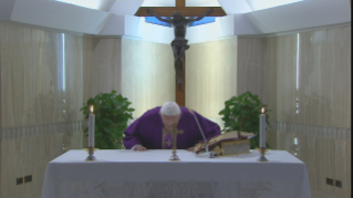 0-Santa Missa celebrada na capela da Casa Santa Marta: "A coragem de calar"