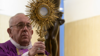 12-Celebrazione della Santa Messa nella Cappella della <i>Domus Sanctae Marthae</i>: Con il “cuore nudo”