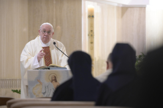 5-Messe quotidienne dans la chapelle de la résidence Sainte-Marthe : « Prier, c'est aller avec Jésus au Père qui te donnera tout »