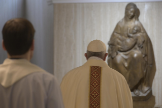 14-Messe quotidienne dans la chapelle de la résidence Sainte-Marthe : « Prier, c'est aller avec Jésus au Père qui te donnera tout »