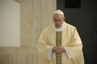 0-Misa celebrada por el papa Francisco de forma privada en la capilla de la Casa Santa Marta: <i>El permanecer recíproco entre la vid y los sarmientos</i>