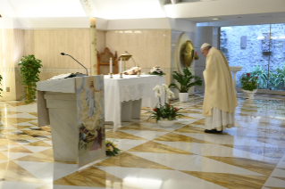 0-Messe quotidienne dans la chapelle de la résidence Sainte-Marthe : « La relation avec Dieu est gratuite, elle est une relation d'amitié »