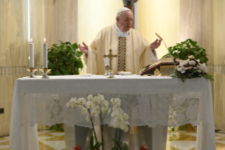 9-Messe quotidienne dans la chapelle de la résidence Sainte-Marthe : « La relation avec Dieu est gratuite, elle est une relation d'amitié »